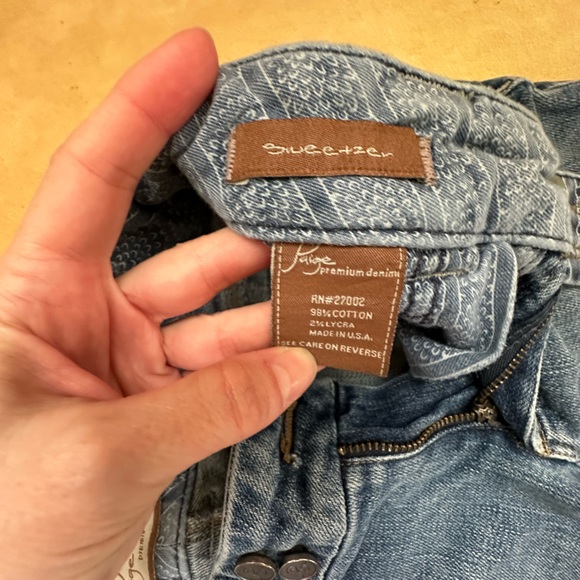 Paige Denim Long Leg Slim Jean Short - Picture 5 of 5